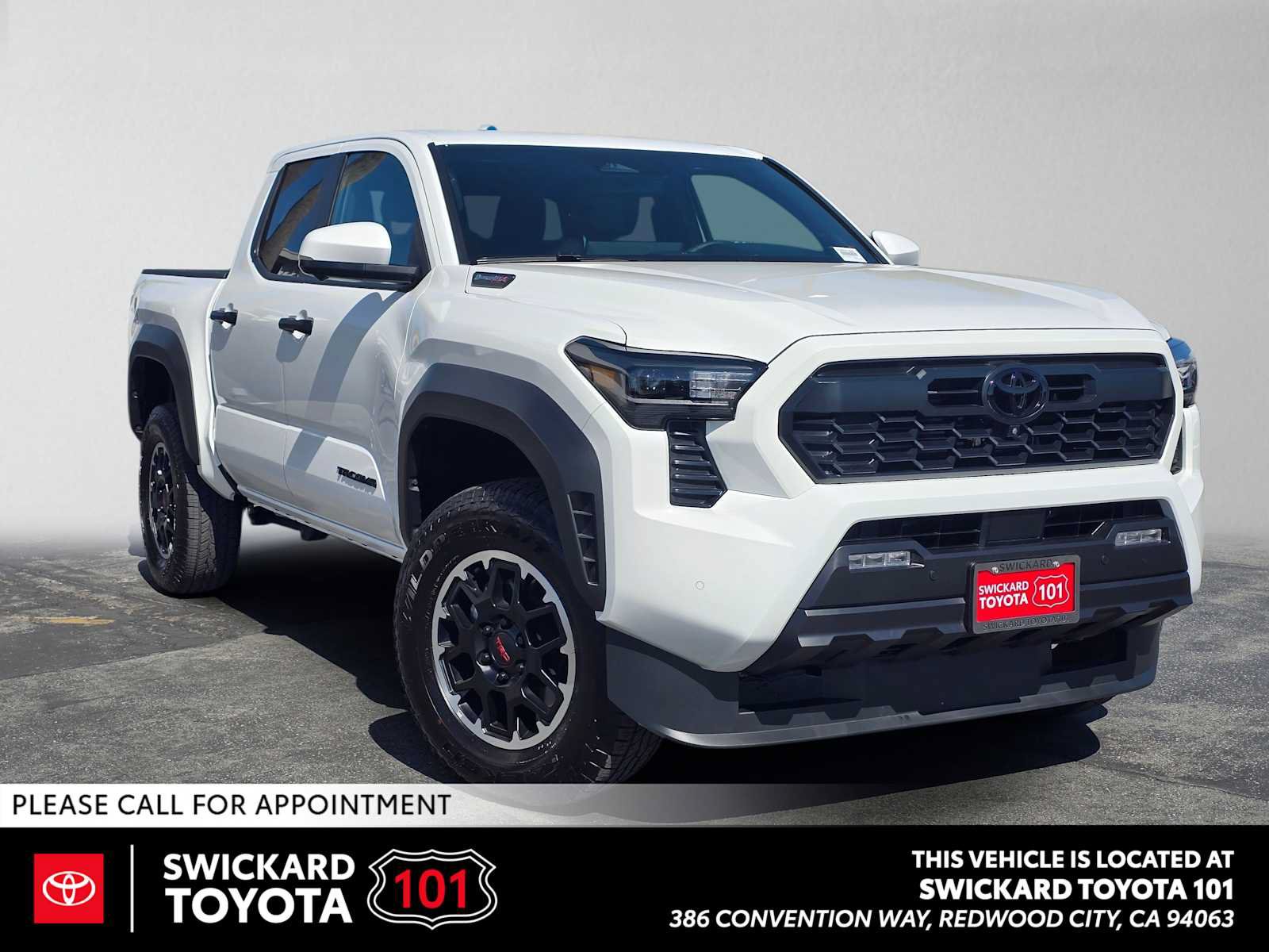 Used 2026 Toyota Tacoma TRD Off-Road w/ TRD Off Road Premium Package AWD/4WD image 1