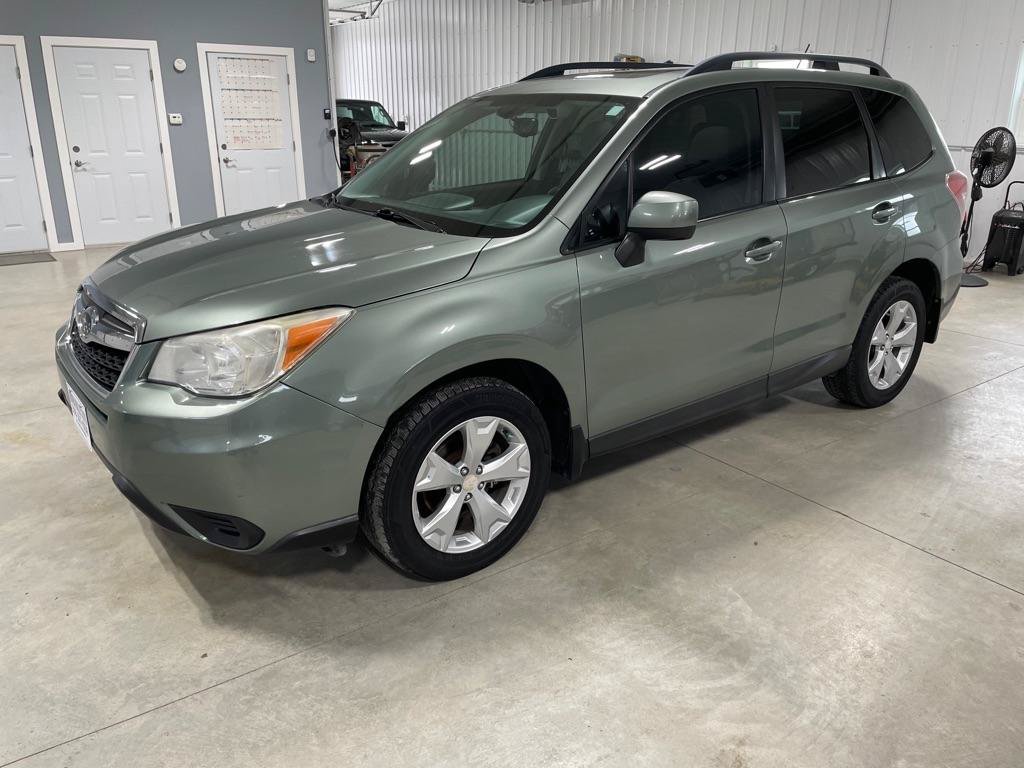 Used 2015 Subaru Forester 2.5i Premium AWD/4WD image 3