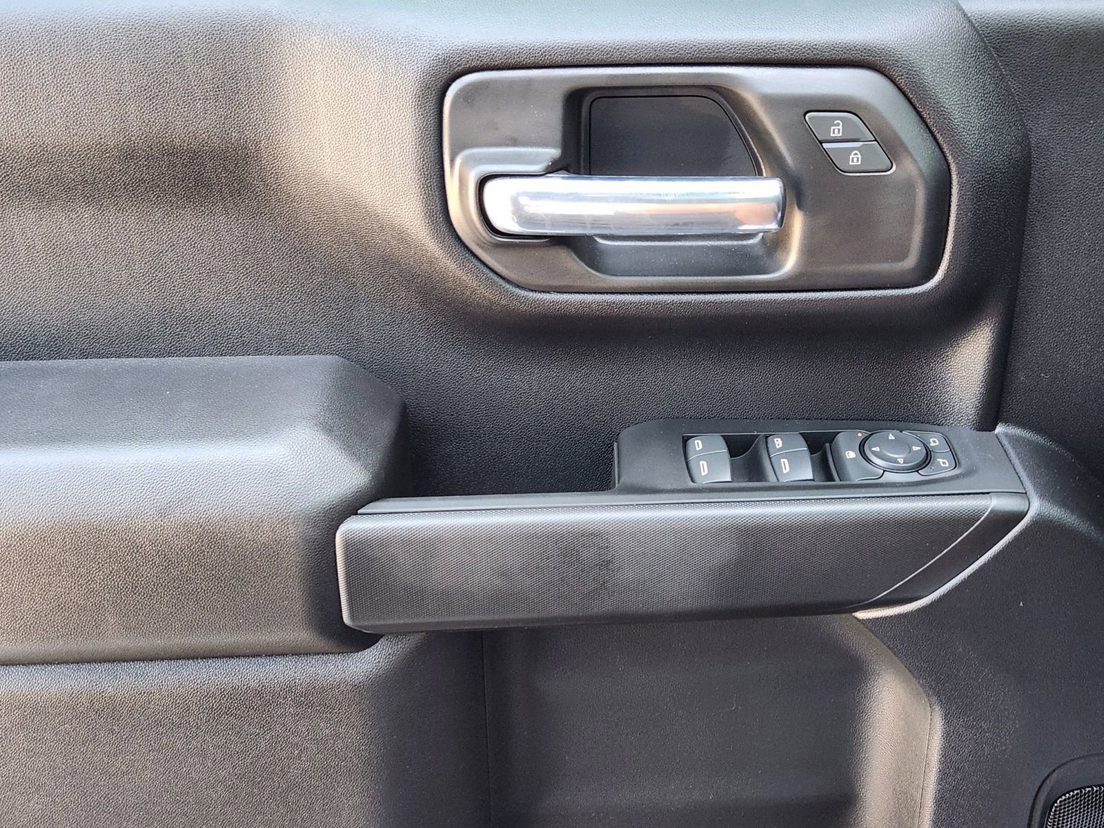 New 2025 Chevrolet Silverado 1500 Custom image 21