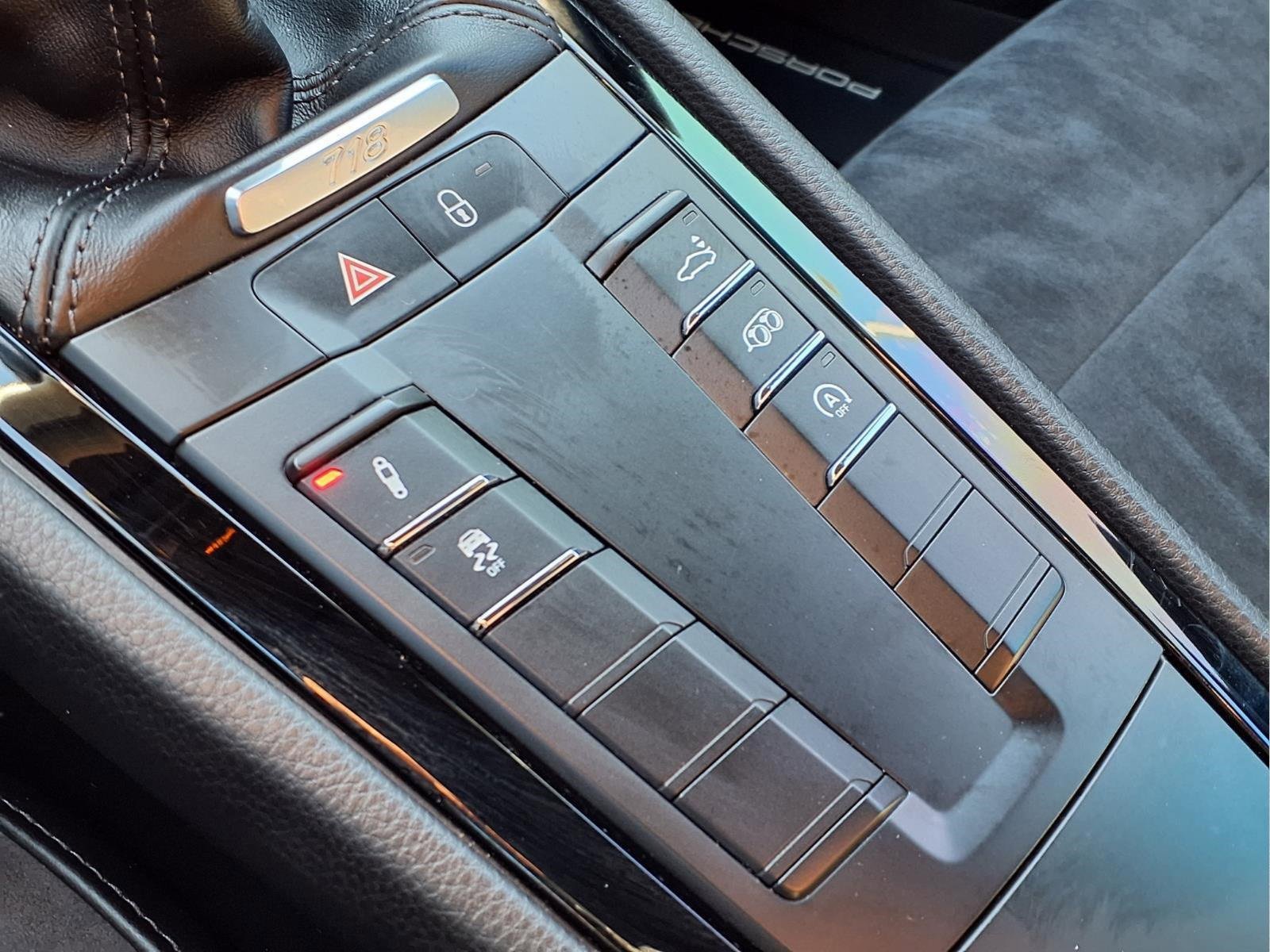 Used 2018 Porsche 718 Cayman GTS image 20