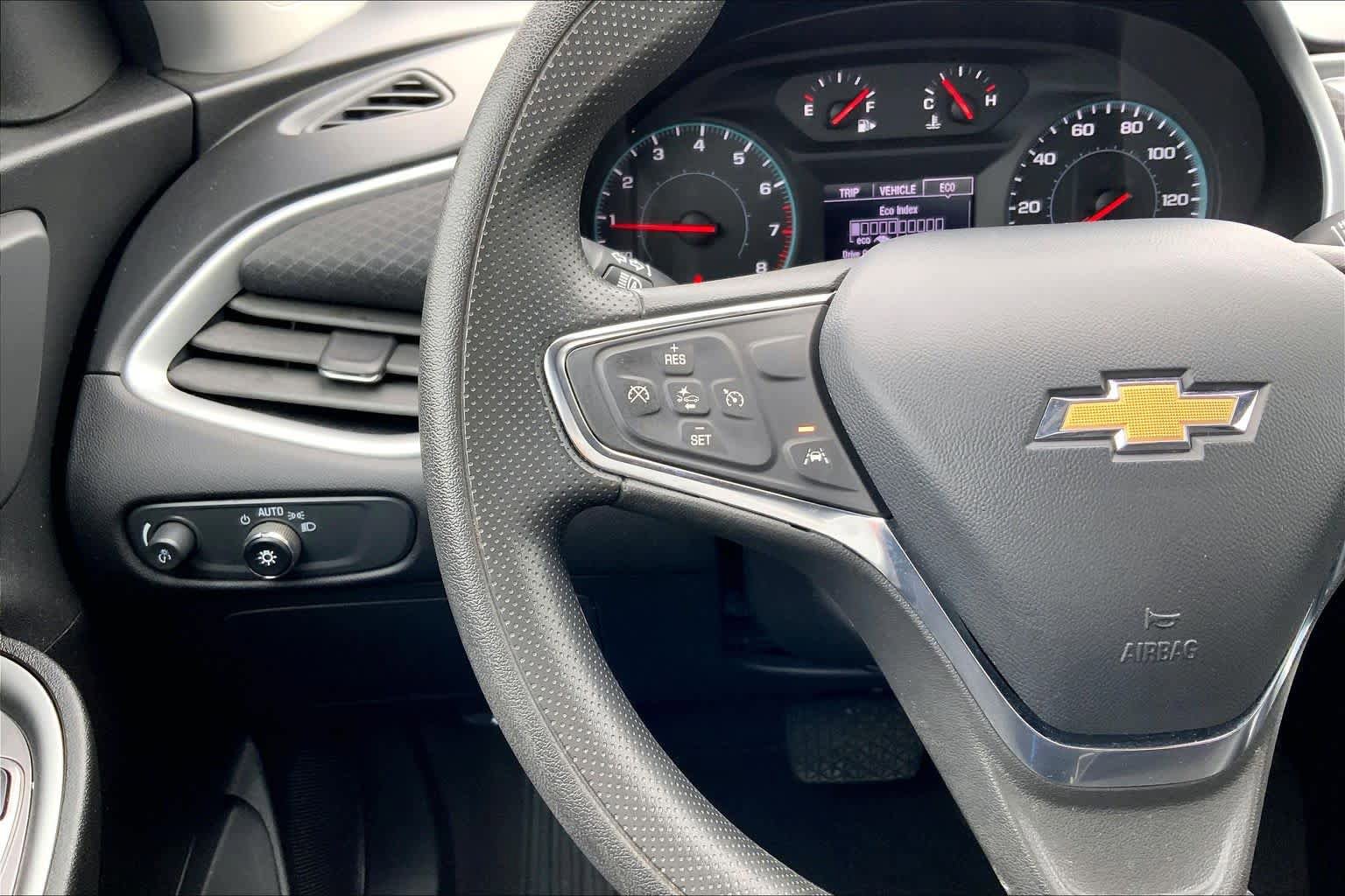 Used 2024 Chevrolet Malibu LT FWD image 23