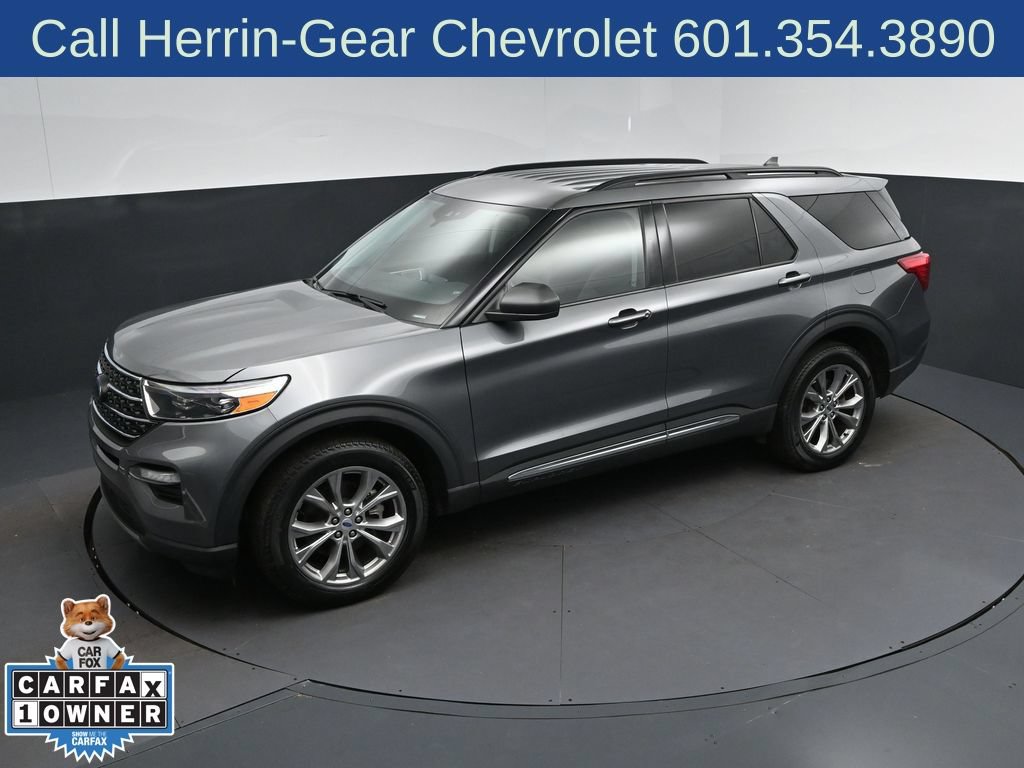 Used 2023 Ford Explorer XLT w/ Equipment Group 202A AWD/4WD image 31
