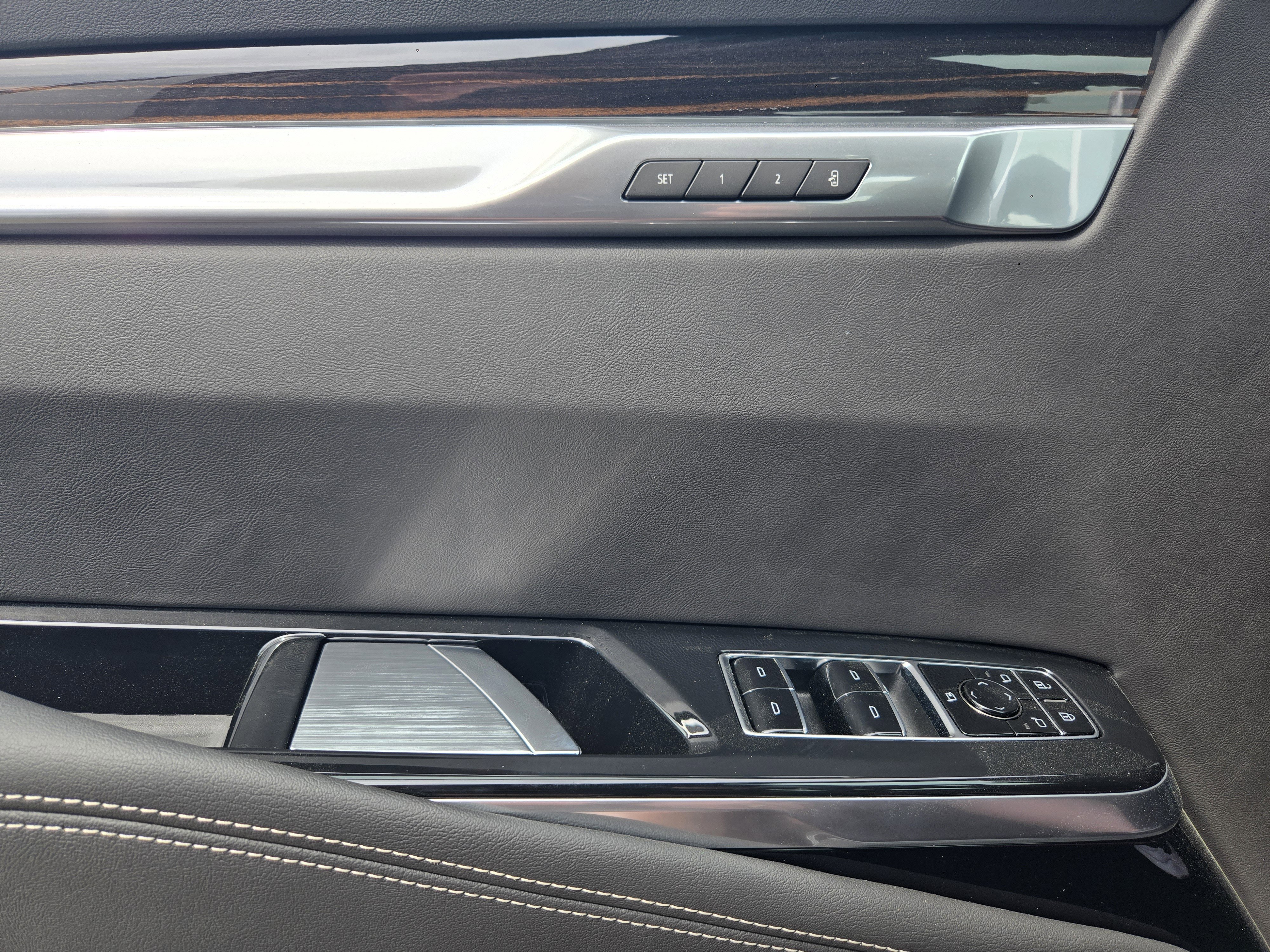 New 2025 Cadillac Escalade Premium Luxury w/ Touring Package image 15