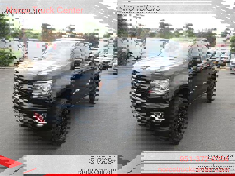 Used 2016 Chevrolet Colorado Z71 w/ Z71 Midnight Edition image 3