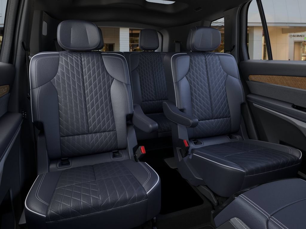 New 2026 Cadillac Vistiq Premium Luxury AWD/4WD image 17