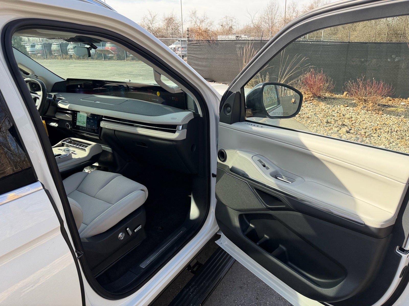 New 2026 Lincoln Navigator Reserve AWD/4WD image 11