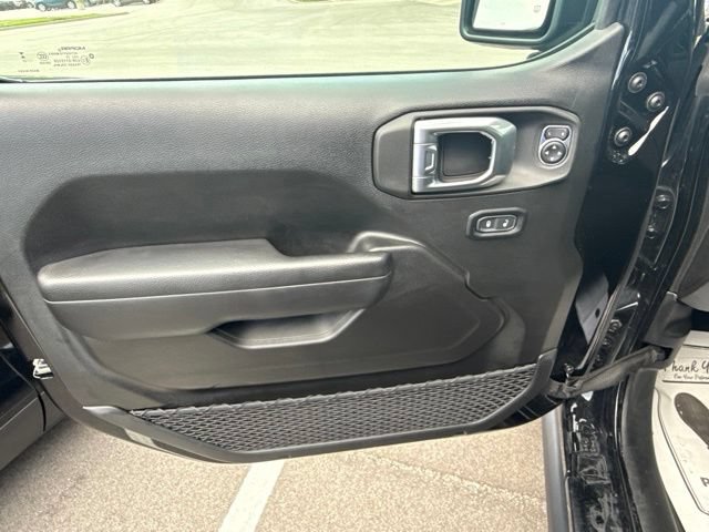 Used 2023 Jeep Wrangler Unlimited w/ Cold Weather Group AWD/4WD image 13