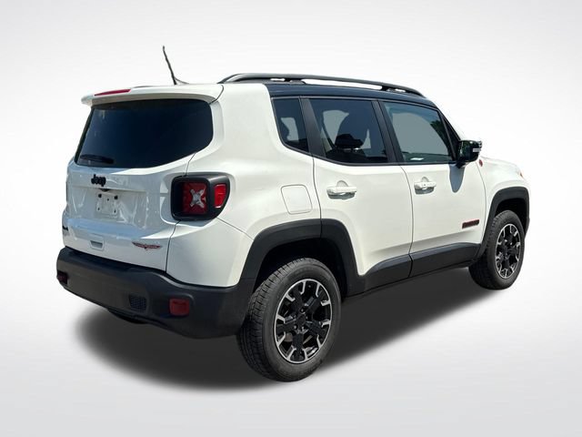 Used 2023 Jeep Renegade Trailhawk AWD/4WD image 6