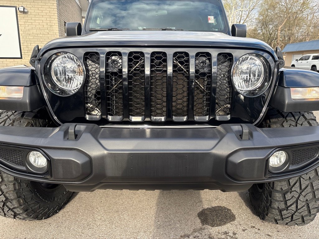 Used 2022 Jeep Gladiator Sport image 9