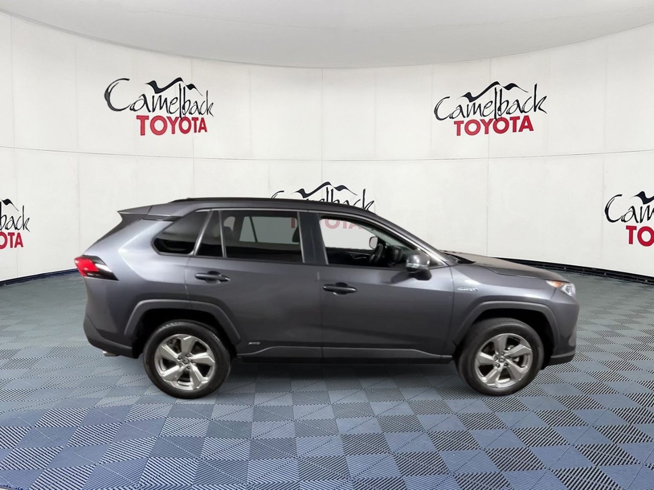 Used 2021 Toyota RAV4 XLE Premium AWD/4WD image 3