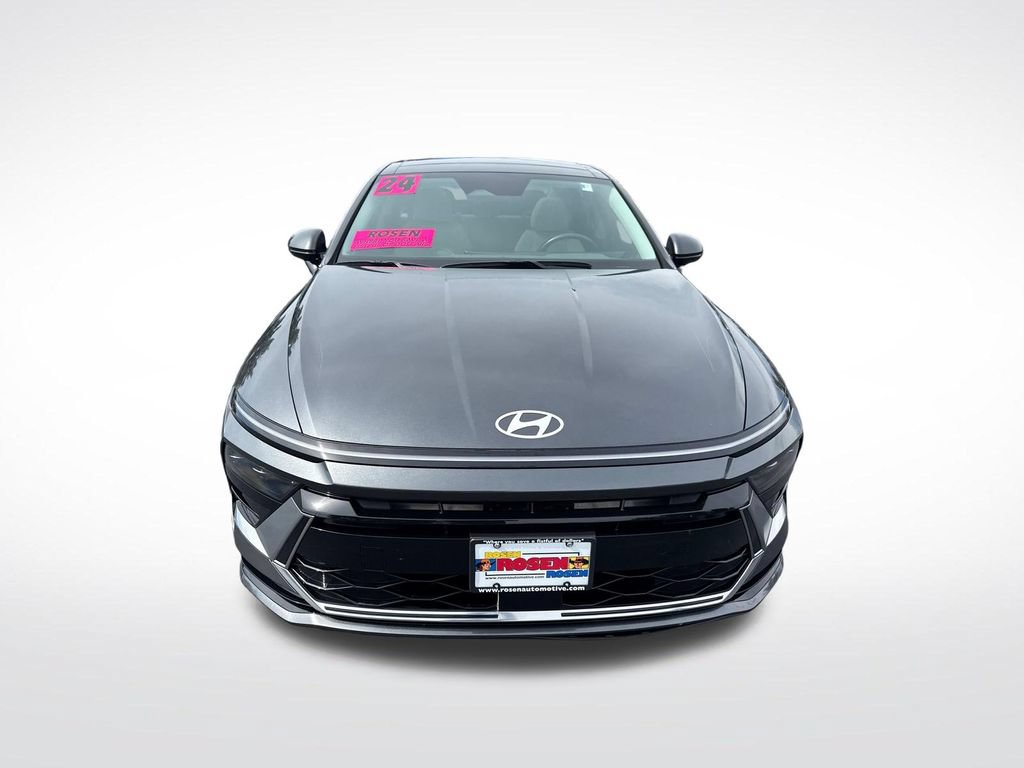 Certified 2024 Hyundai Sonata SEL w/ Convenience Package FWD image 8