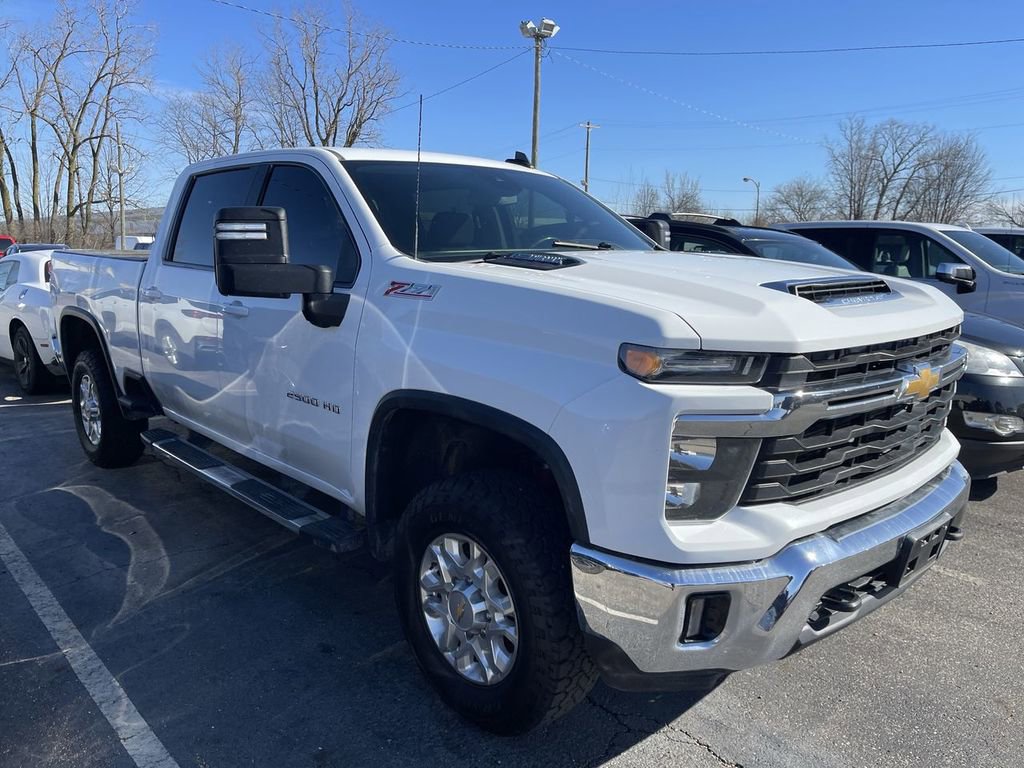 Used 2024 Chevrolet Silverado 2500 LT image 14