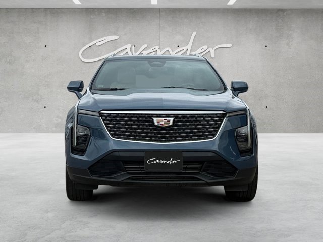Certified 2024 Cadillac XT4 Luxury w/ Cold Weather Package image 17