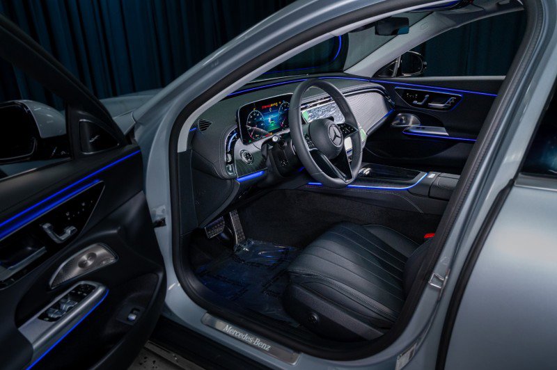 New 2025 Mercedes-Benz E 450 4MATIC All-Terrain Wagon image 10