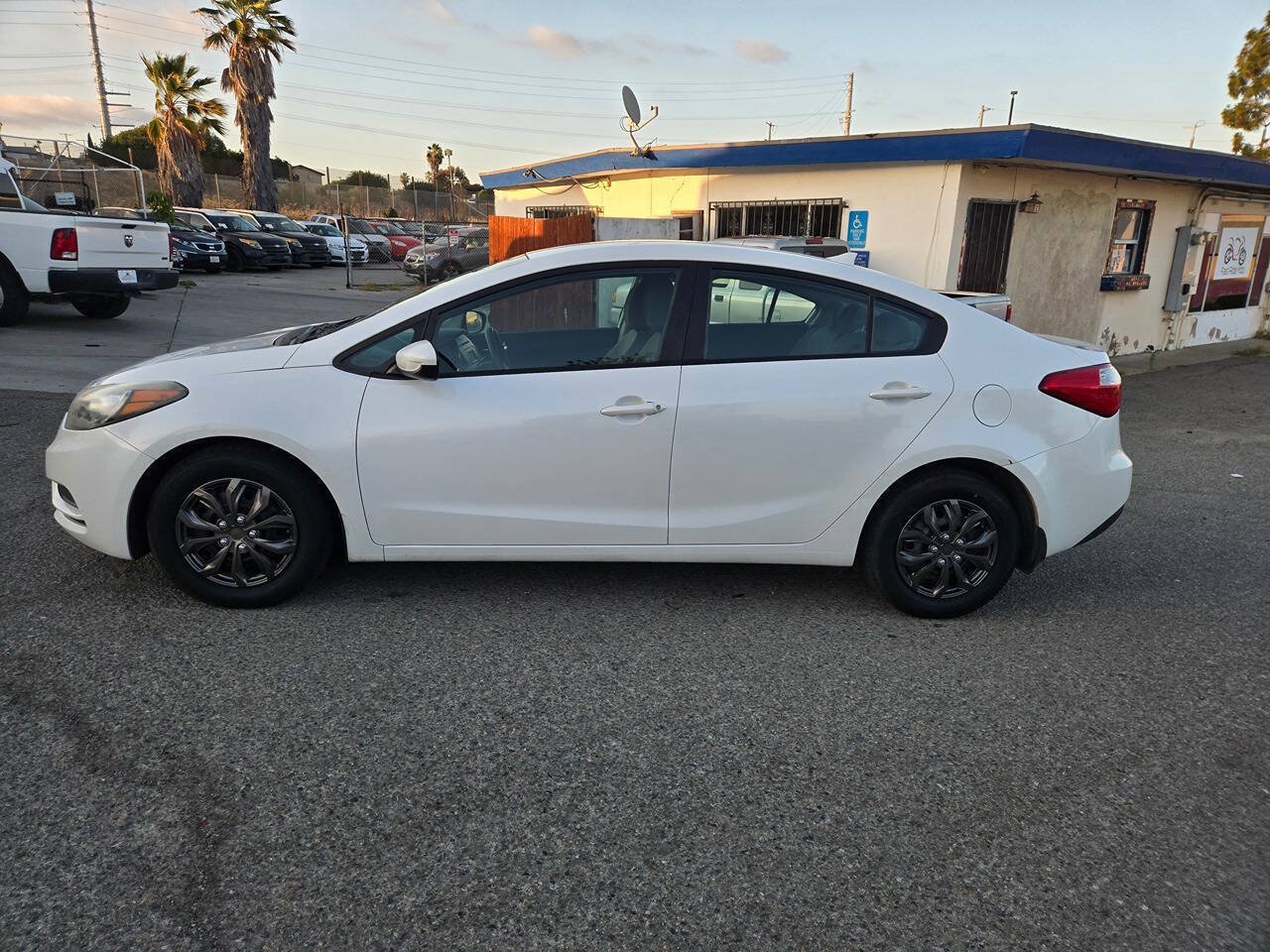 Used 2014 Kia Forte LX FWD image 18