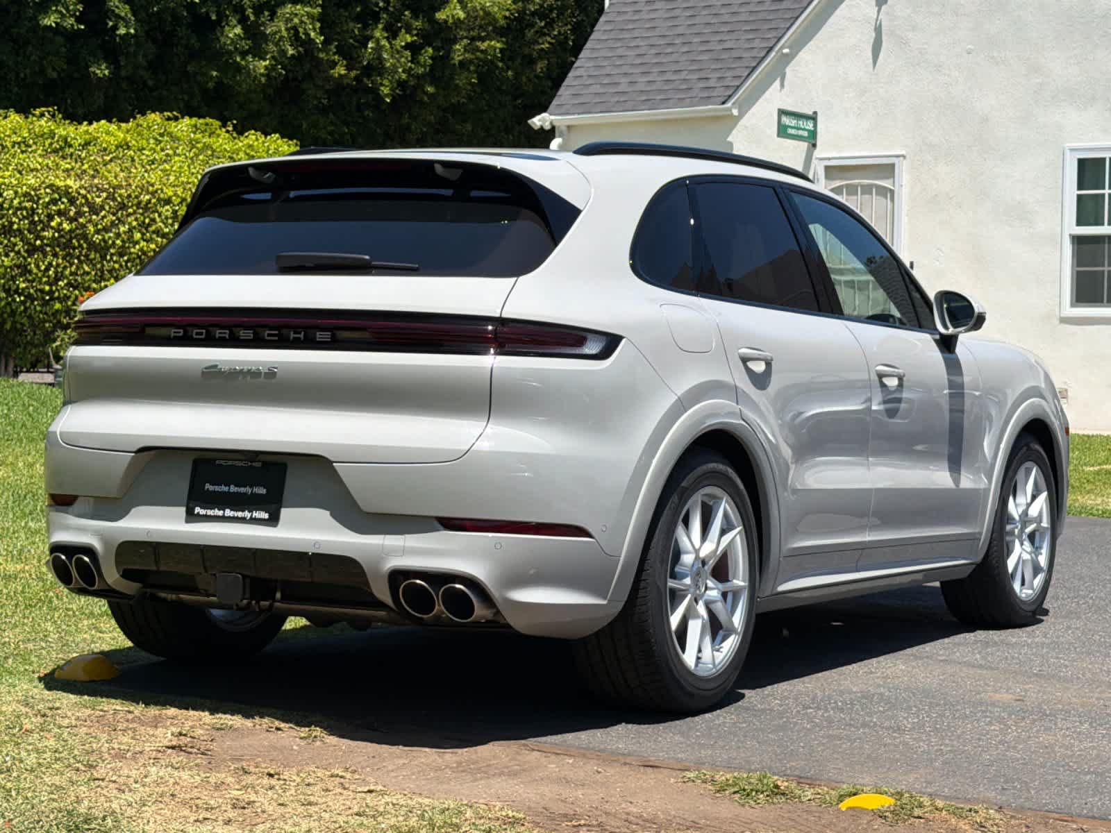 New 2026 Porsche Cayenne S AWD/4WD image 8