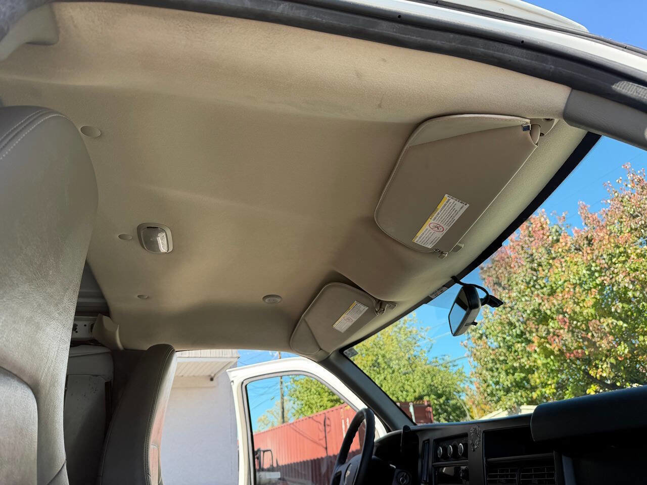 Used 2014 Chevrolet Express 2500 image 30