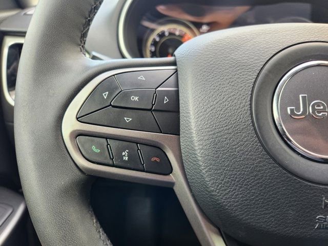 Used 2022 Jeep Cherokee Limited image 30