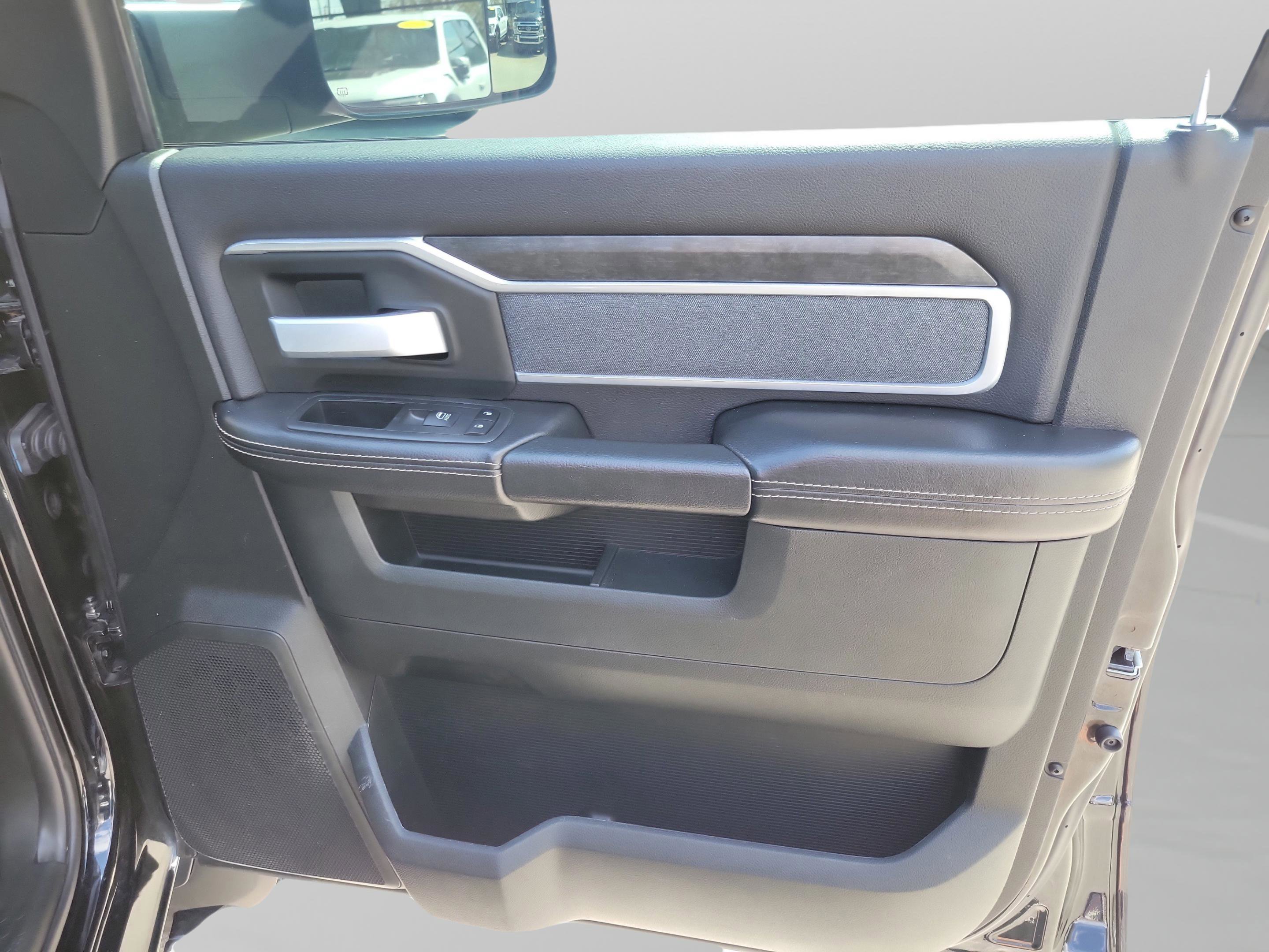 Used 2020 RAM 3500 Big Horn w/ Level 2 Equipment Group image 29