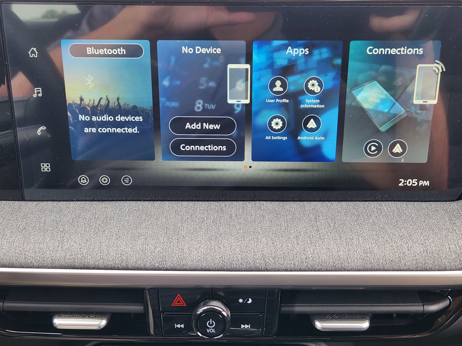 New 2026 Nissan Kicks SV image 16