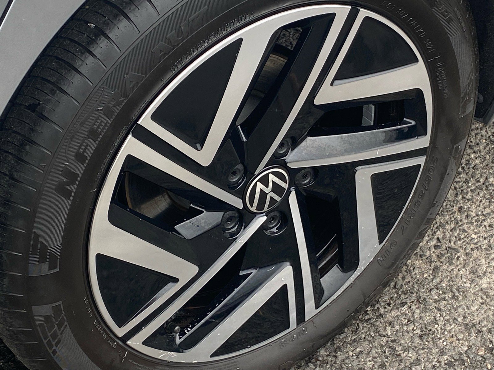 Certified 2022 Volkswagen Jetta SEL FWD image 26
