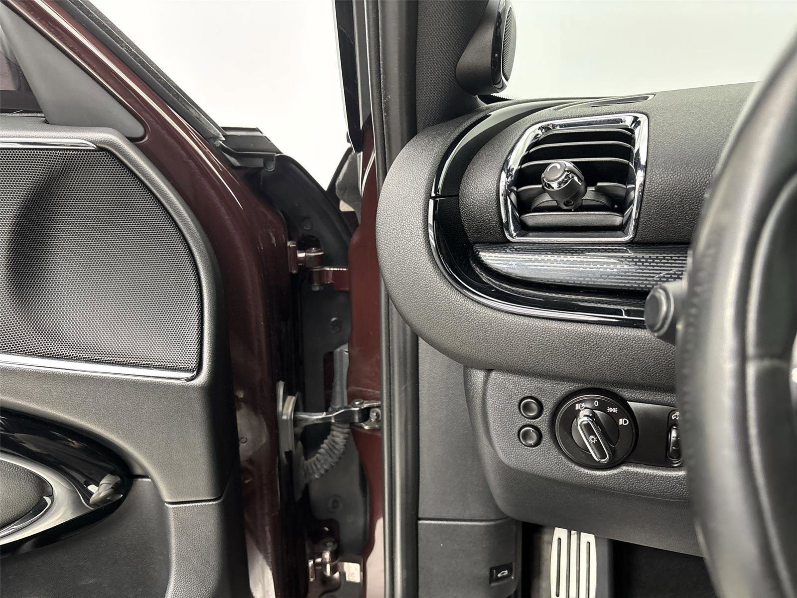 Used 2016 MINI Cooper Clubman image 31