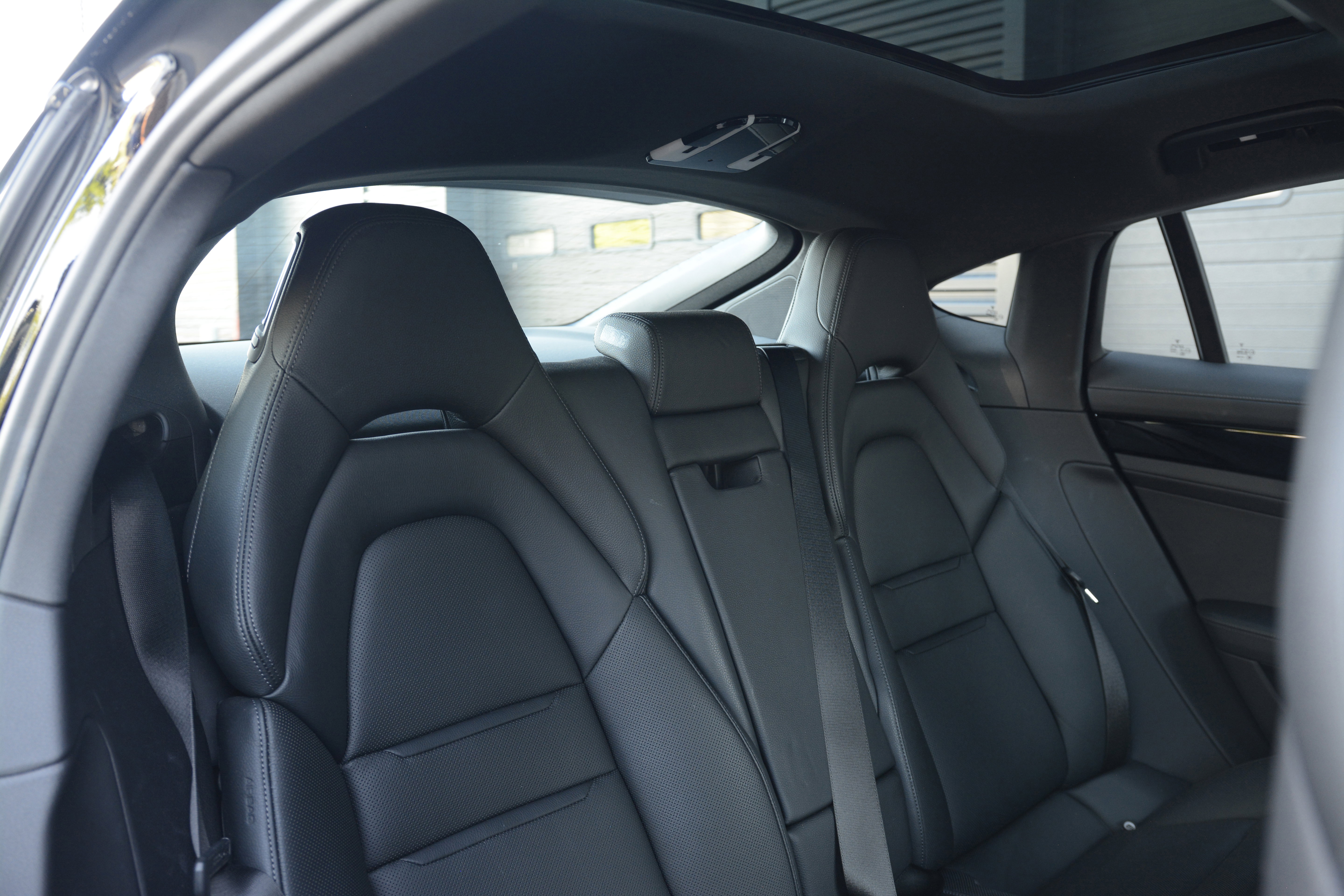 Certified 2023 Porsche Panamera image 36