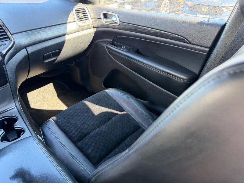 Used 2021 Jeep Grand Cherokee Laredo X image 17