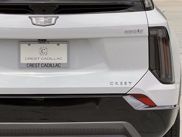 New 2026 Cadillac Optiq Luxury 2 RWD image 5