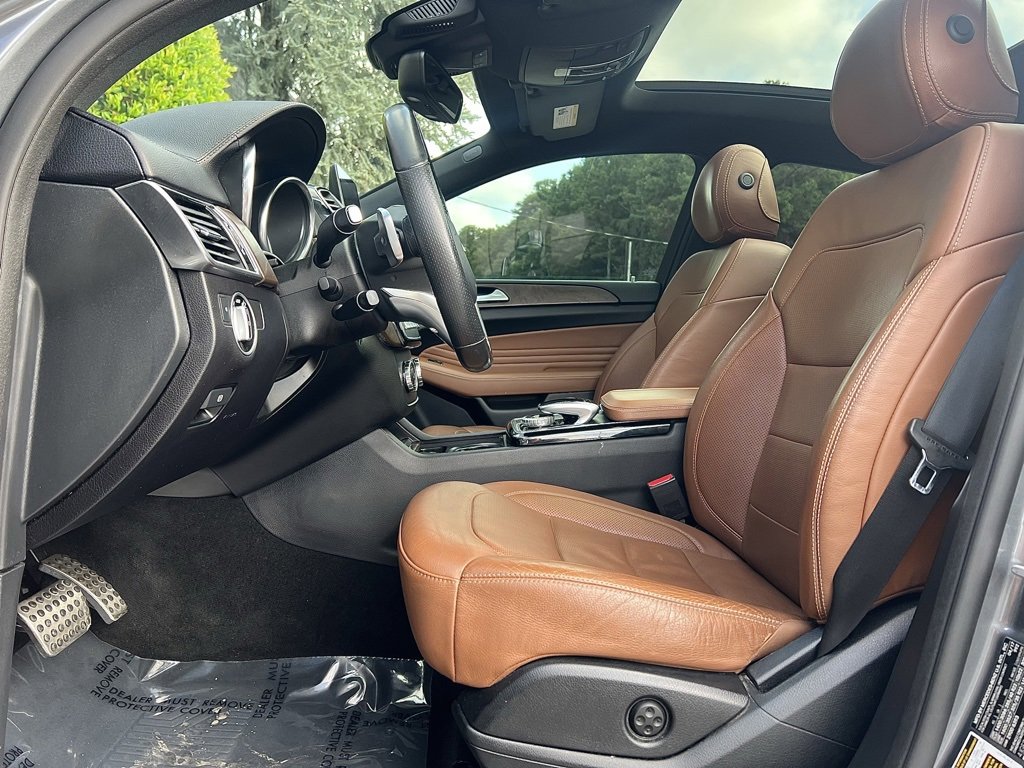 Used 2017 Mercedes-Benz GLE 43 AMG 4MATIC Coupe w/ Parking Assist Package image 23