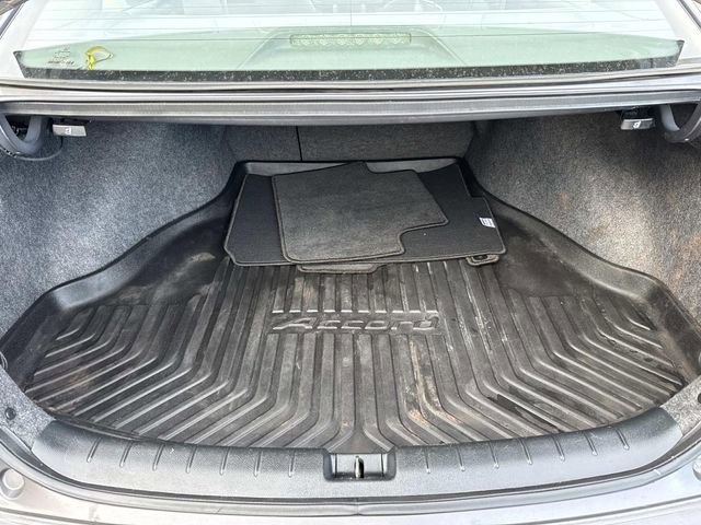 Used 2017 Honda Accord EX-L image 8