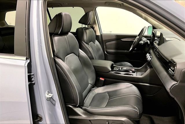 Used 2025 Honda Pilot Elite image 5