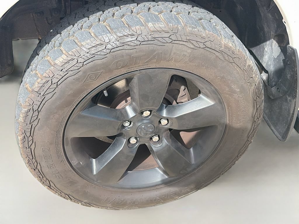 Used 2019 RAM 1500 Express w/ Wheel & Sound Group AWD/4WD image 27