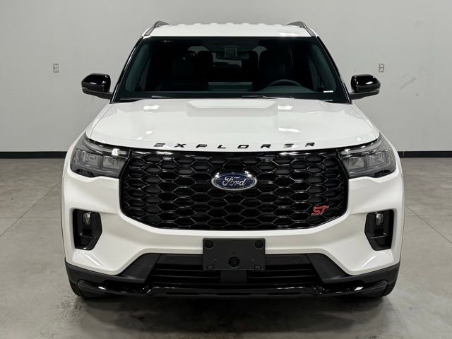 New 2026 Ford Explorer ST image 4