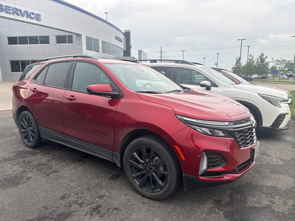 Used 2024 Chevrolet Equinox RS AWD/4WD image 2