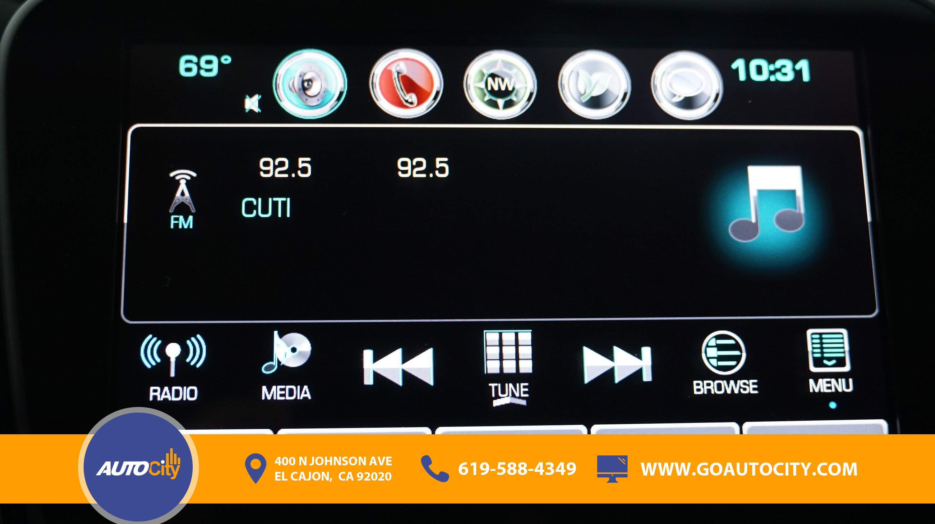 Used 2017 Chevrolet Volt Premier w/ Driver Confidence II Package image 21