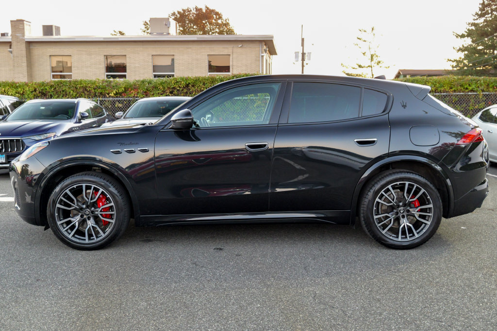 Used 2023 Maserati Grecale Modena AWD/4WD image 4
