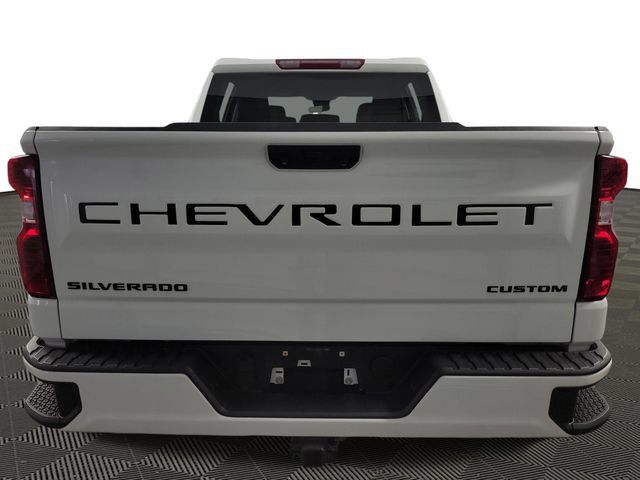 Used 2023 Chevrolet Silverado 1500 Custom w/ LPO, Dark Essentials Package AWD/4WD image 6