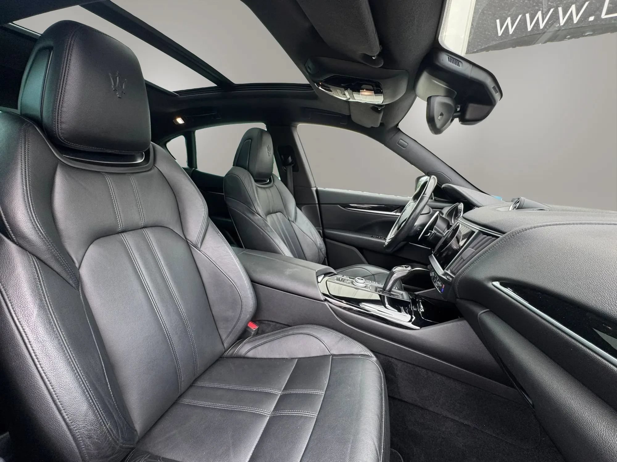 Used 2021 Maserati Levante GranSport AWD/4WD image 16