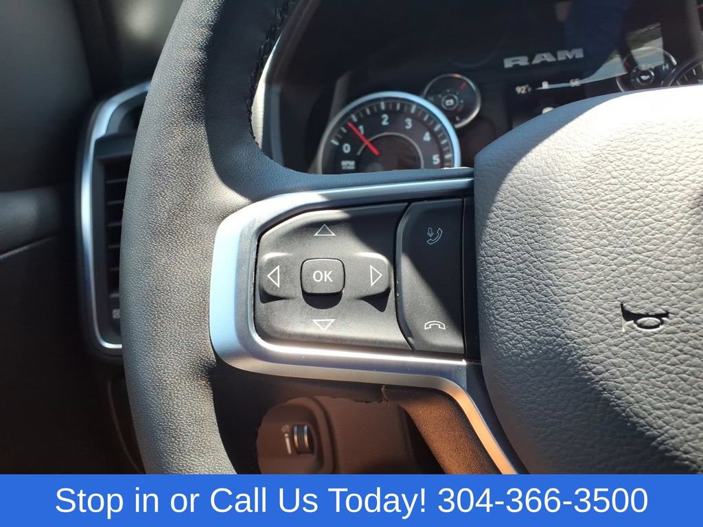 Used 2025 RAM 1500 Big Horn AWD/4WD image 24