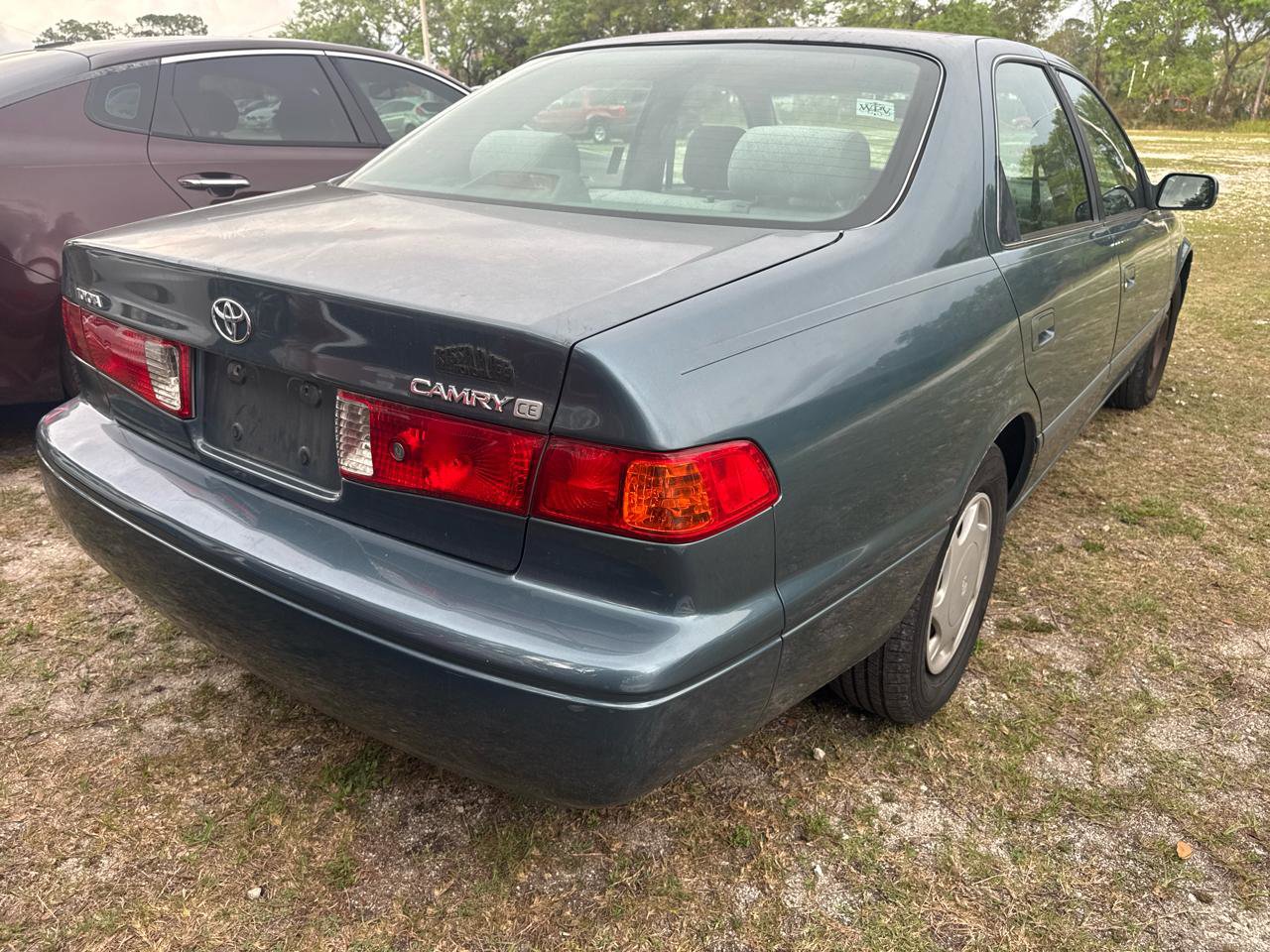 Used 2000 Toyota Camry CE FWD image 5