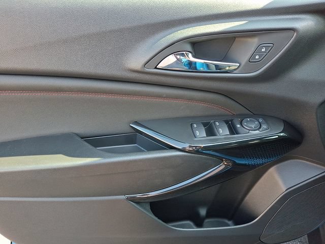 New 2026 Chevrolet Trax RS w/ Driver Confidence Package FWD image 10