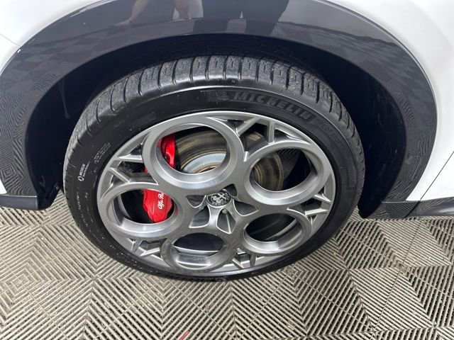 Used 2024 Alfa Romeo Tonale Veloce image 10