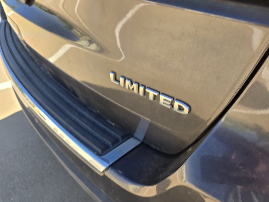 Used 2015 Jeep Grand Cherokee Limited AWD/4WD image 11