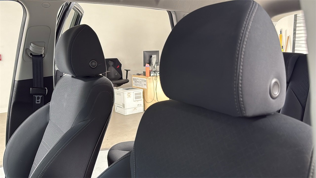 Used 2019 Kia Sorento LX image 13