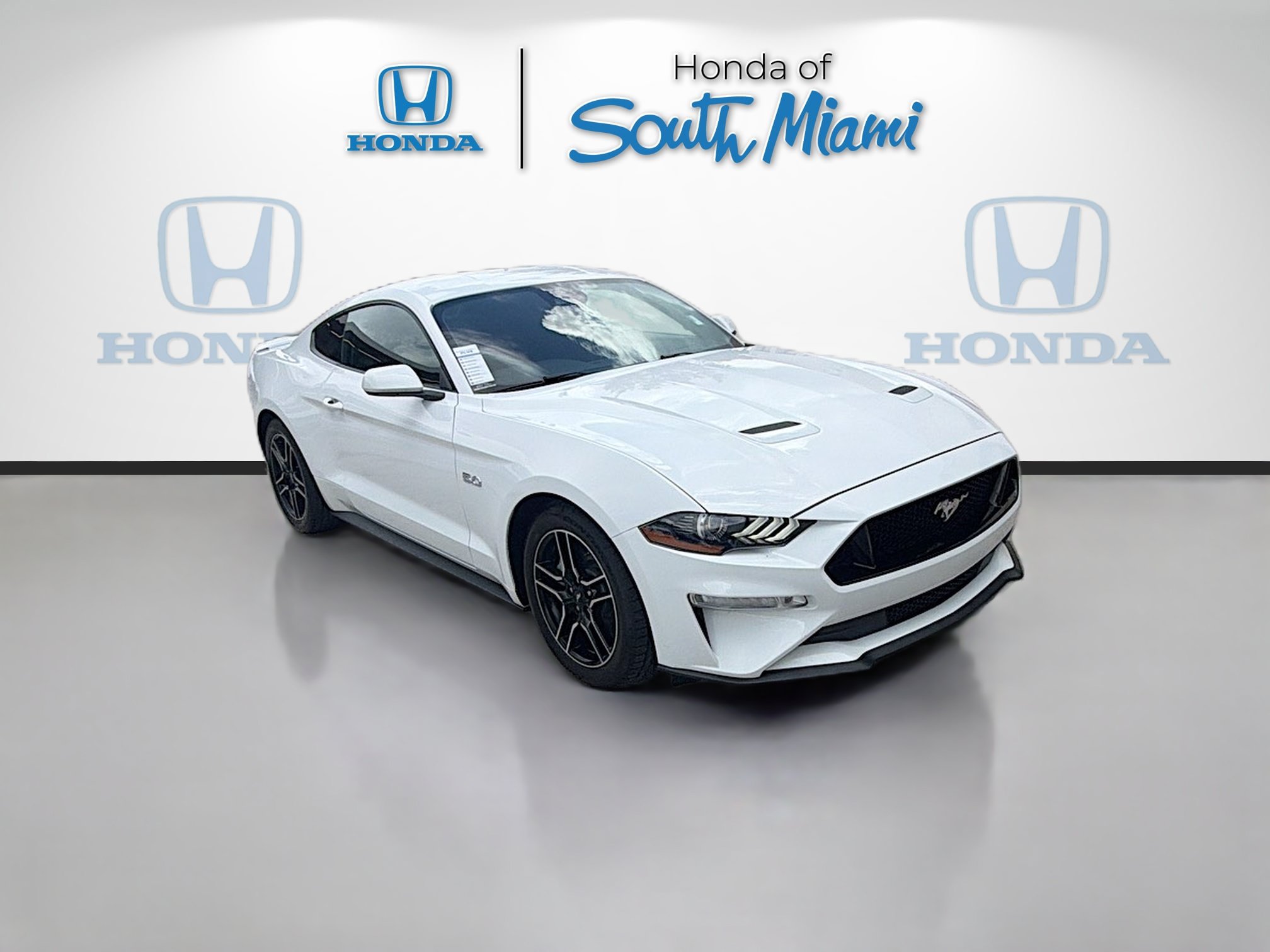Used 2023 Ford Mustang GT RWD image 1