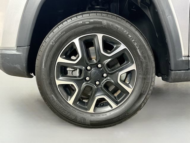 Used 2020 Jeep Compass Trailhawk image 29