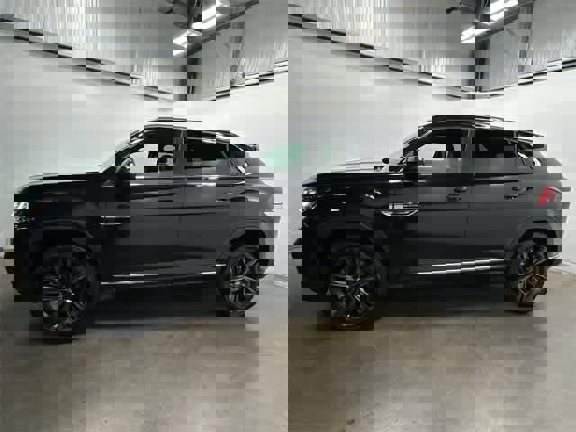 Certified 2022 Volkswagen Atlas Cross Sport SEL R-Line image 3