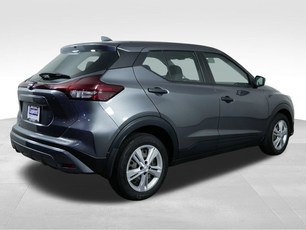 Used 2023 Nissan Kicks S FWD image 10
