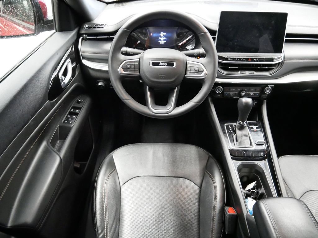 Certified 2023 Jeep Compass Limited image 26